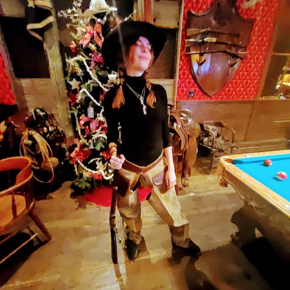 Meet your Posher, Shelli - Picture 6 of 10